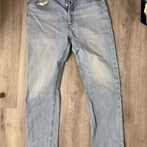 Signature by Levi Strauss Light Wash Slim Men's Jeans